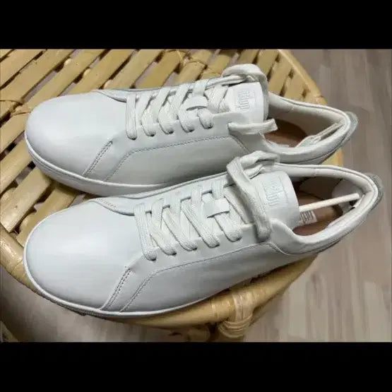 [BUNJANG] Fitflop Leather Sneakers White 245 / 핏플랍 레더 운동화 화이트 245사이즈