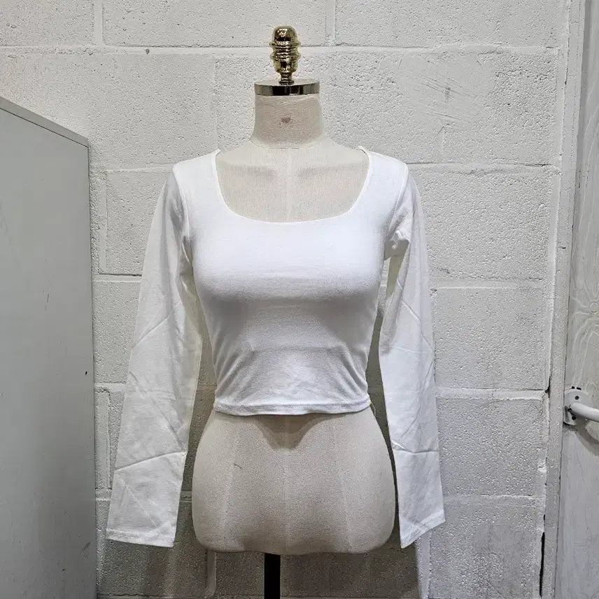 [BUNJANG] Basic Crop Long Sleeve Top - White / 유넥 이중안감 크롭 무지 긴팔1- 화이트