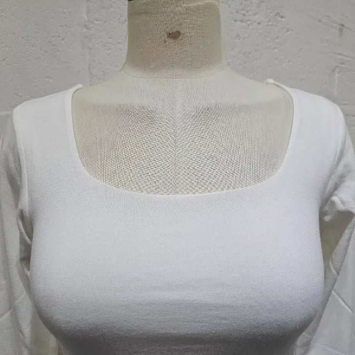 [BUNJANG] Basic Crop Long Sleeve Top - White / 유넥 이중안감 크롭 무지 긴팔1- 화이트