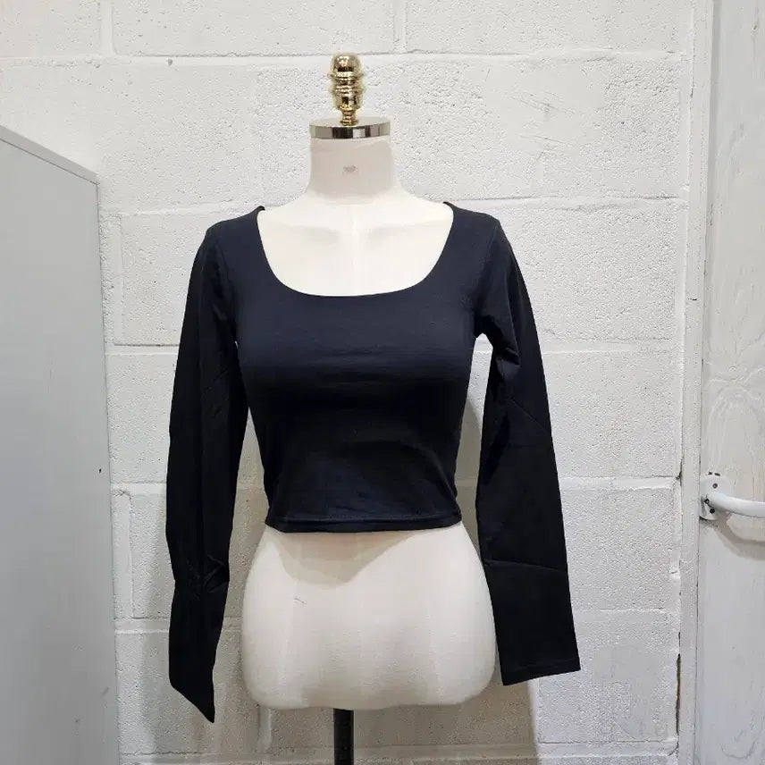 [BUNJANG] Unlined Crop Top - Black / 유넥 이중안감 크롭 무지 긴팔1- 블랙