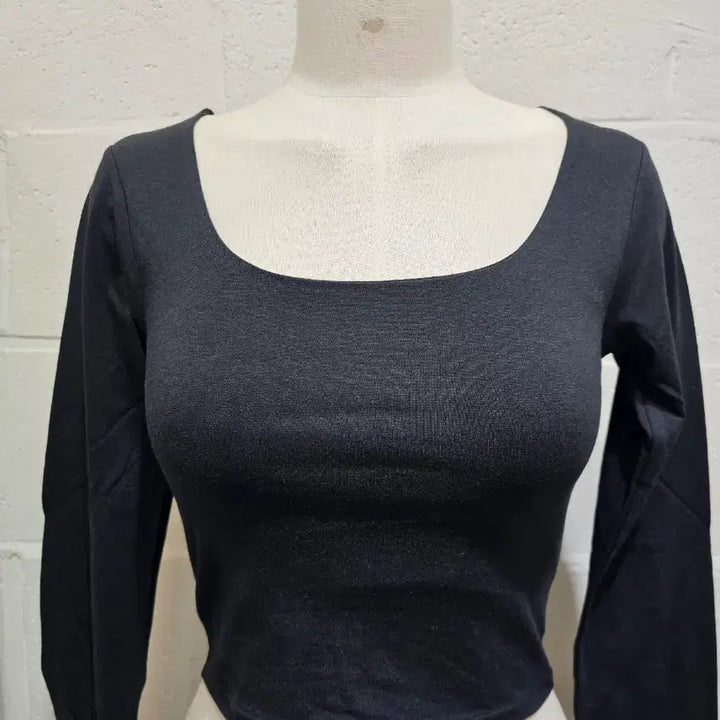 [BUNJANG] Unlined Crop Top - Black / 유넥 이중안감 크롭 무지 긴팔1- 블랙