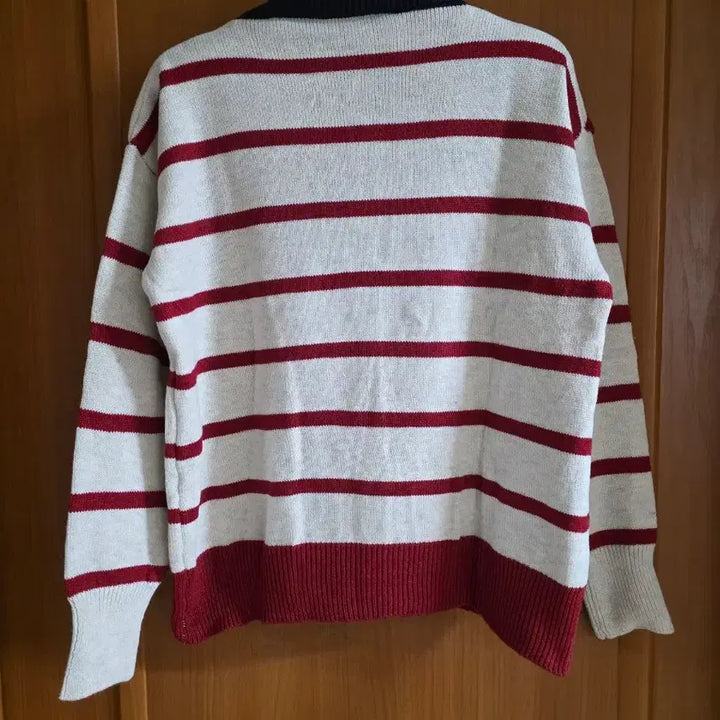 [BUNJANG] Heart Pattern Striped Cardigan / (새상품) 하트무늬 포인트 단가라 가디건