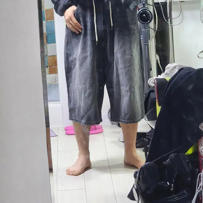 [BUNJANG] Black Denim Bending Shorts / 흑청 벤딩 데님 반바지