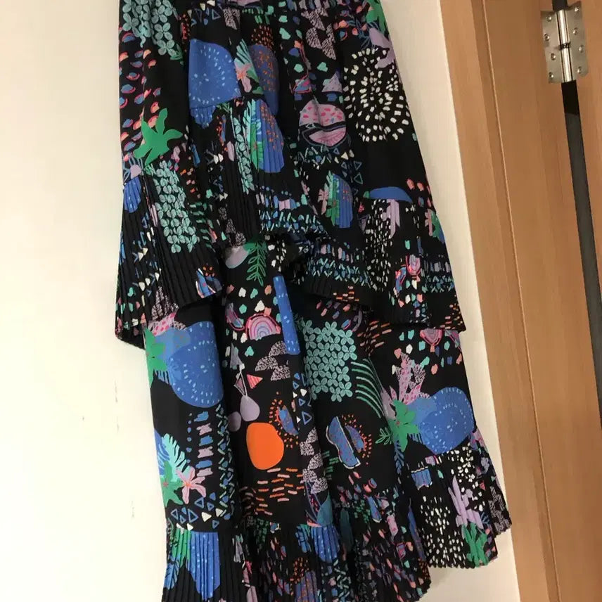 [BUNJANG] Wemeno Pleated Ruffle Long Skirt / 위메농 플리츠 캉캉 스커트 치마 밴딩 유니크