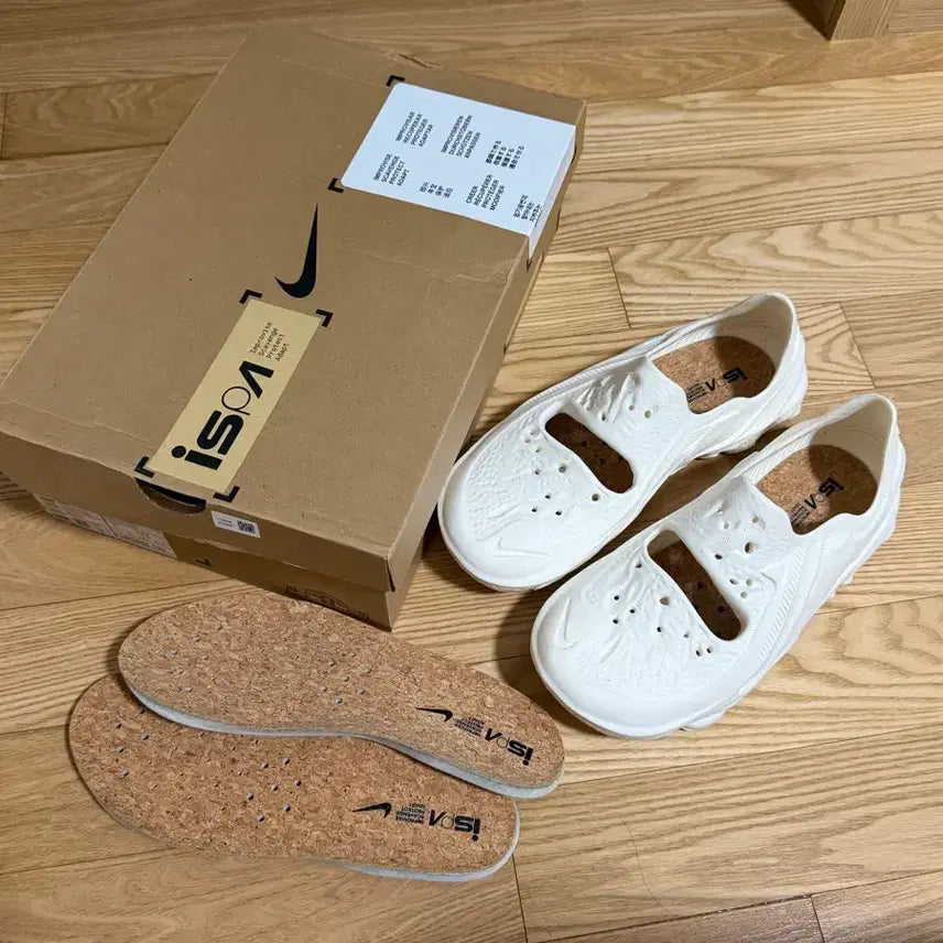 [BUNJANG] Nike ISPA Universal White Sandals 250mm / 나이키 ISPA 유니버설 흰색 250mm