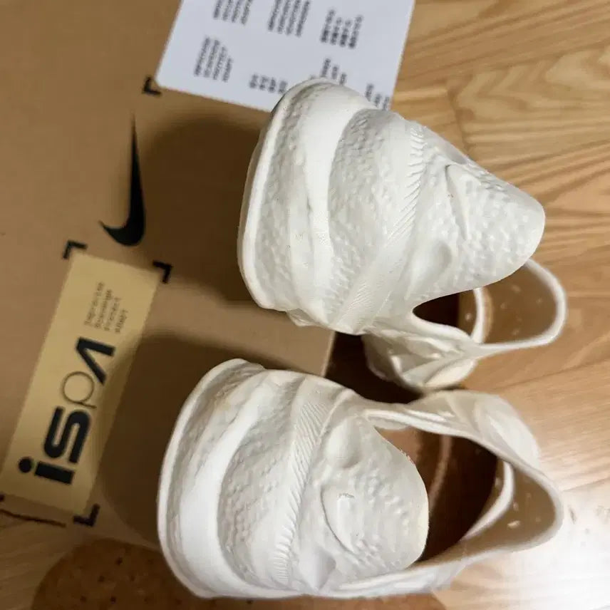 [BUNJANG] Nike ISPA Universal White Sandals 250mm / 나이키 ISPA 유니버설 흰색 250mm
