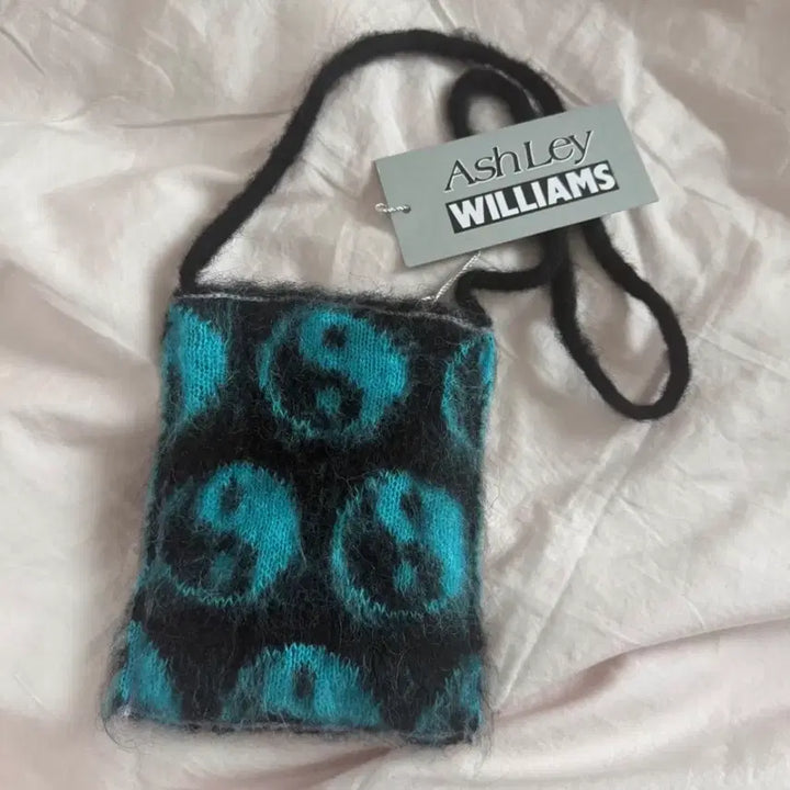 [BUNJANG] Ashley Williams Knit Mini Bag / Ashley Williams 애슐리 윌리엄스 니트 미니백