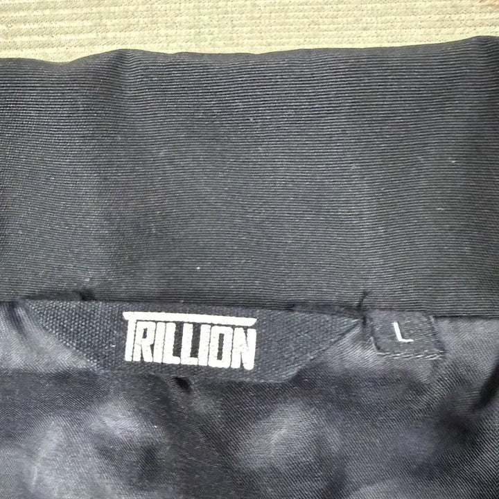 [BUNJANG] TRILLION 2-Way Zipper Point Jacket (Black) / (L)트릴리온 TRILLION 지퍼 포인트 자켓(블랙,2WAY지퍼)