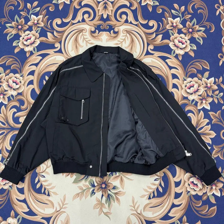 [BUNJANG] TRILLION 2-Way Zipper Point Jacket (Black) / (L)트릴리온 TRILLION 지퍼 포인트 자켓(블랙,2WAY지퍼)