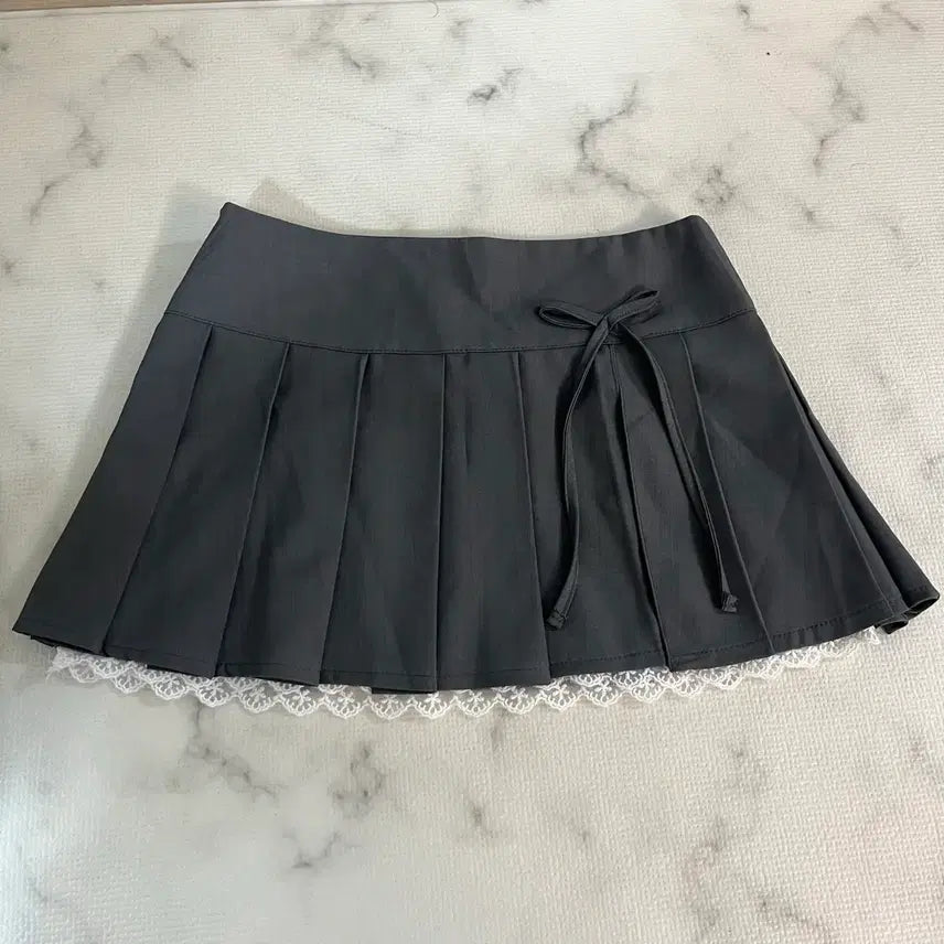 [BUNJANG] Low-Rise Lace Pleated Skirt / 새상품 로우라이즈 레이스 플리츠 스커트 l