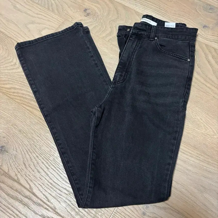 [BUNJANG] 10MONTHS Semi-Bootcut Jeans / 텐먼스 세미부츠컷 팬츠 흑청