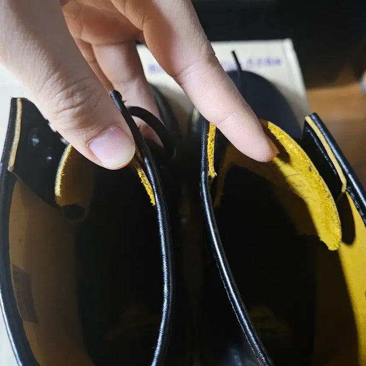[BUNJANG] Dr. Martens Black Walker Boots (250mm) - Mint Condition / 새상품급 닥터마틴 블랙 워커 부츠 250사이즈 딱 1회 착용!!