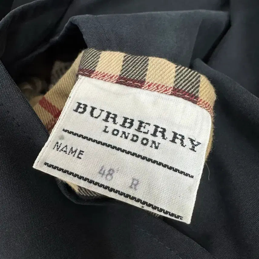 [SOLD OUT] 48) 버버리 맥코트