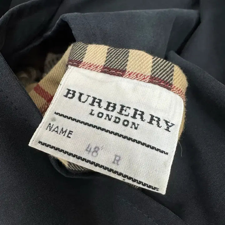 [SOLD OUT] 48) 버버리 맥코트