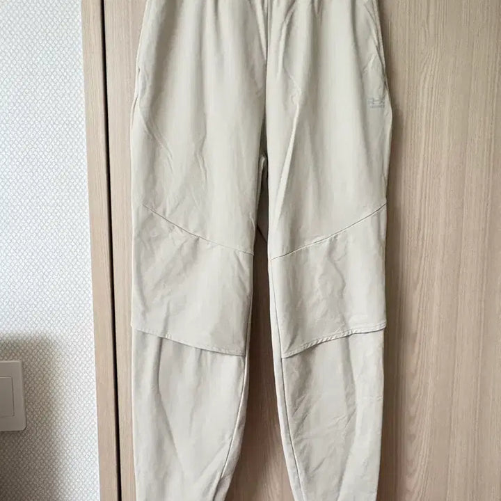 [BUNJANG] Xexymix Technical Ventilation Fleece Jogger Pants (Angora Beige, M) / 젝시믹스 테크니컬 벤틸레이션 기모 조거팬츠(앙고라베이지 m)