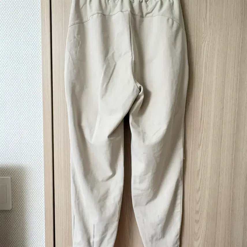[BUNJANG] Xexymix Technical Ventilation Fleece Jogger Pants (Angora Beige, M) / 젝시믹스 테크니컬 벤틸레이션 기모 조거팬츠(앙고라베이지 m)