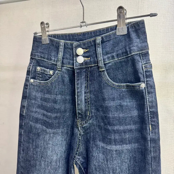 [BUNJANG] High-Waist Bootcut Denim Pants / 새상품 하이웨스트 투버튼 연청 부츠컷 데님 팬츠s