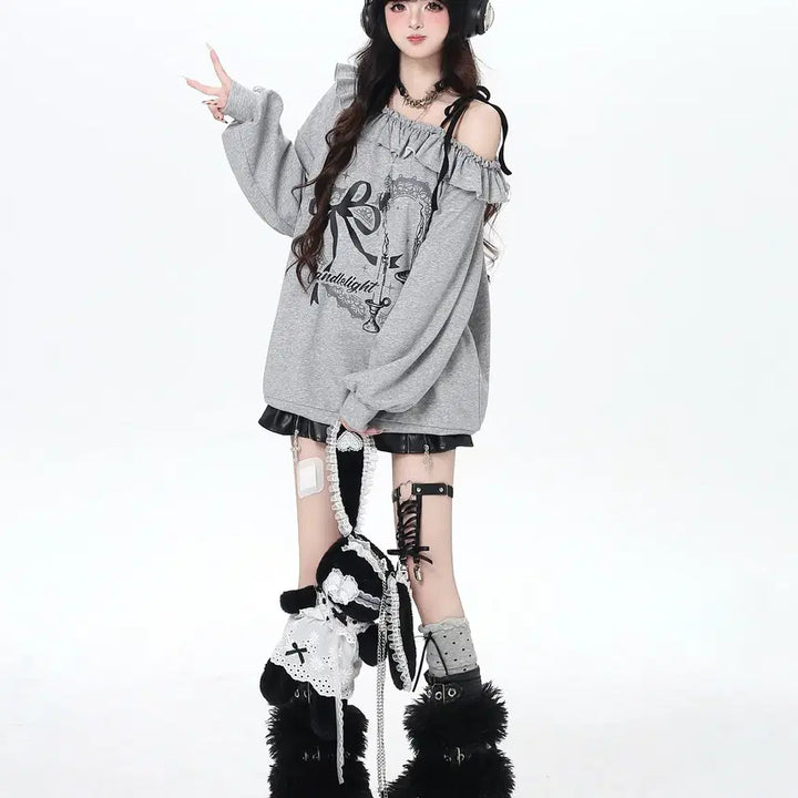 [BUNJANG] CRAZYGIRL One-Shoulder Ribbon Oversized T-Shirt / CRAZYGIRL 서브컬쳐 원숄더 리본 장식 오버핏 티셔츠