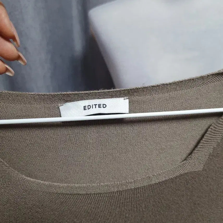 [BUNJANG] Edition Mocha Square Knit Sweater / 에디션 모카 스퀘어 봄니트