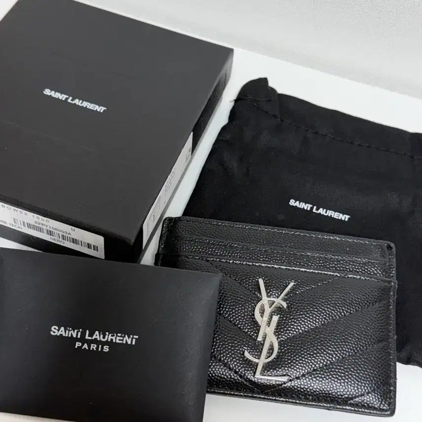[BUNJANG] Saint Laurent Matelassé Silver Logo Card Wallet / 생로랑 마틀라세 은장 카드지갑