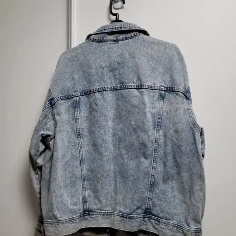 [SOLD OUT] H&amp;M 연청 데님 자켓 M 사이즈
