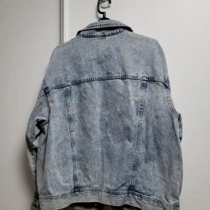 [SOLD OUT] H&amp;M 연청 데님 자켓 M 사이즈