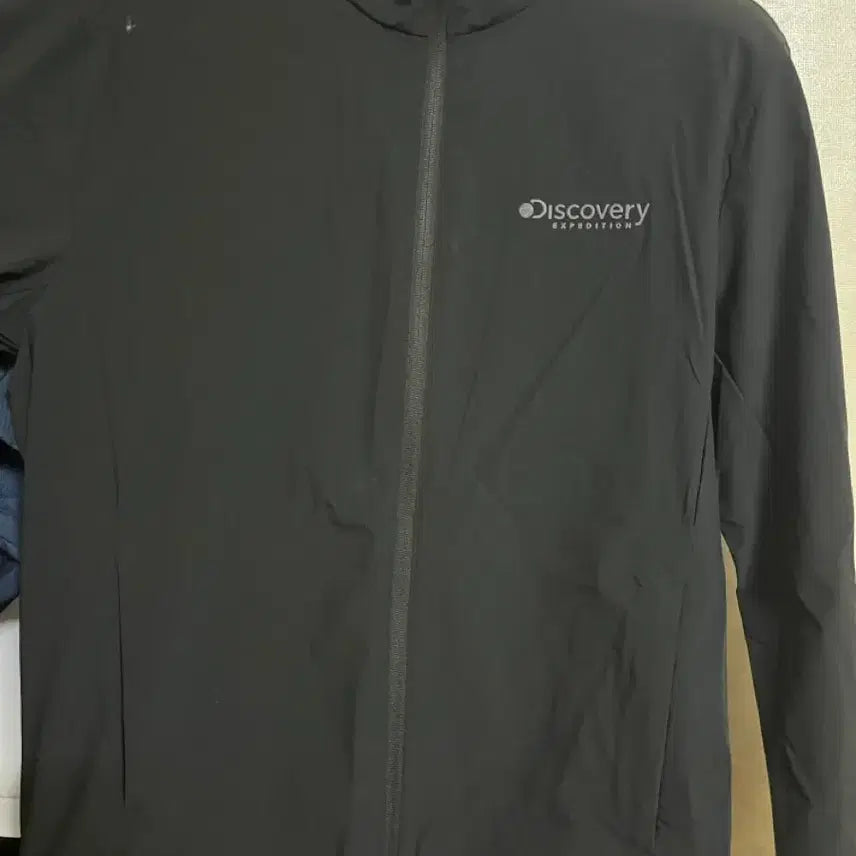 [BUNJANG] Discovery Expedition Black Windbreaker Jacket / 디스커버리 익스페디션 블랙 바람막이