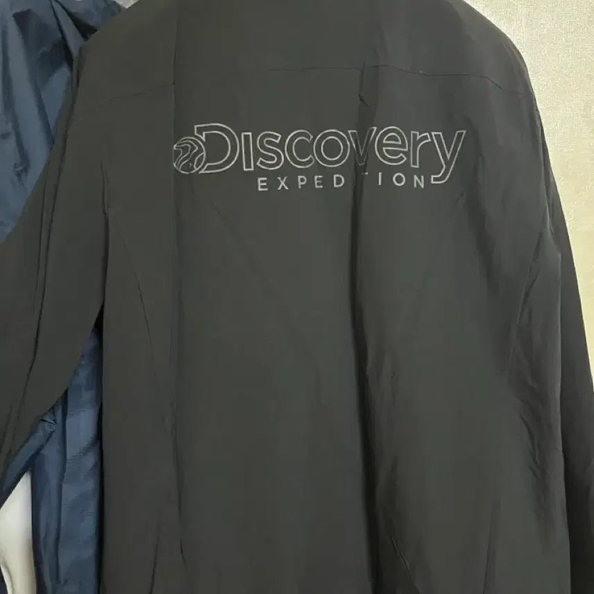 [BUNJANG] Discovery Expedition Black Windbreaker Jacket / 디스커버리 익스페디션 블랙 바람막이