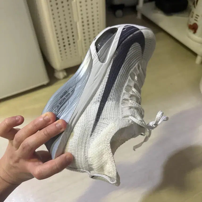 [BUNJANG] Nike Air Zoom Sneakers White / 나이키 에어 줌 운동화 화이트