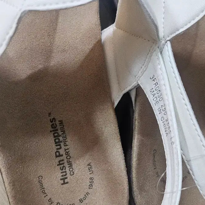 [BUNJANG] Hush Puppies Ivory Sandals 250 New / 허시파피 아이보리 샌들 250 새상품