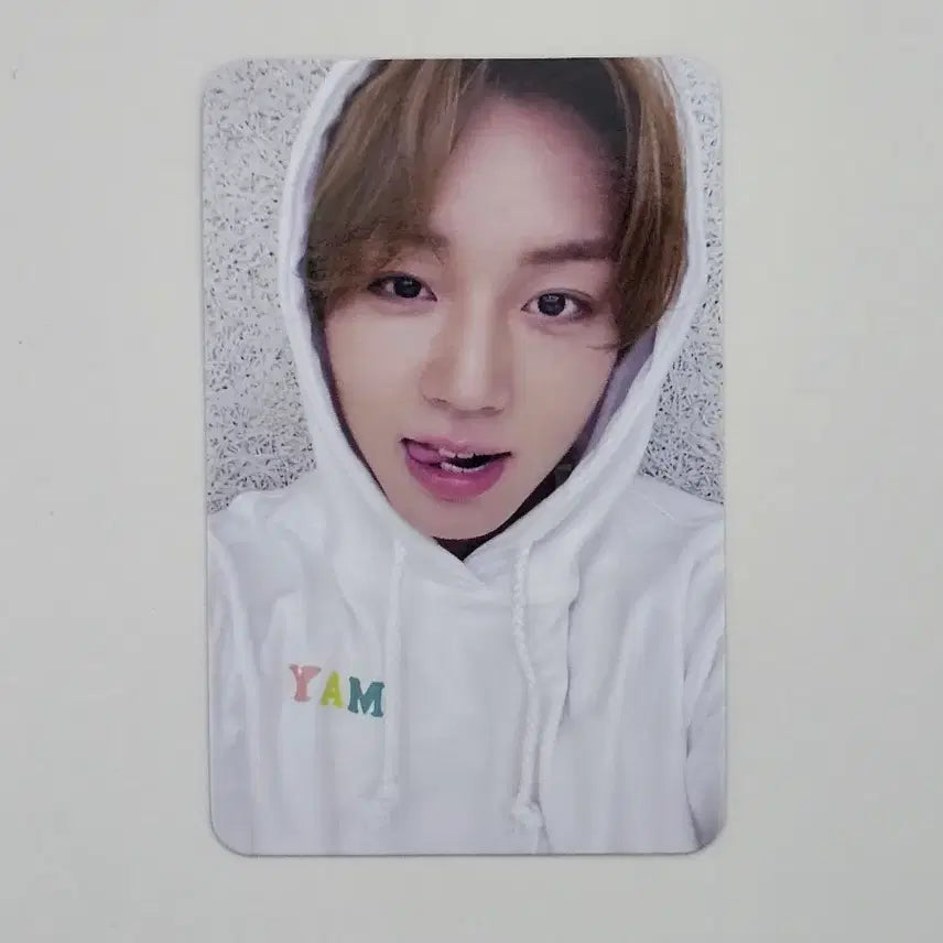 [BUNJANG] Park Jihoon Blact Photocard (Mymusic POB) / 박지훈 블팩트 포카 (마뮤테 미공포)