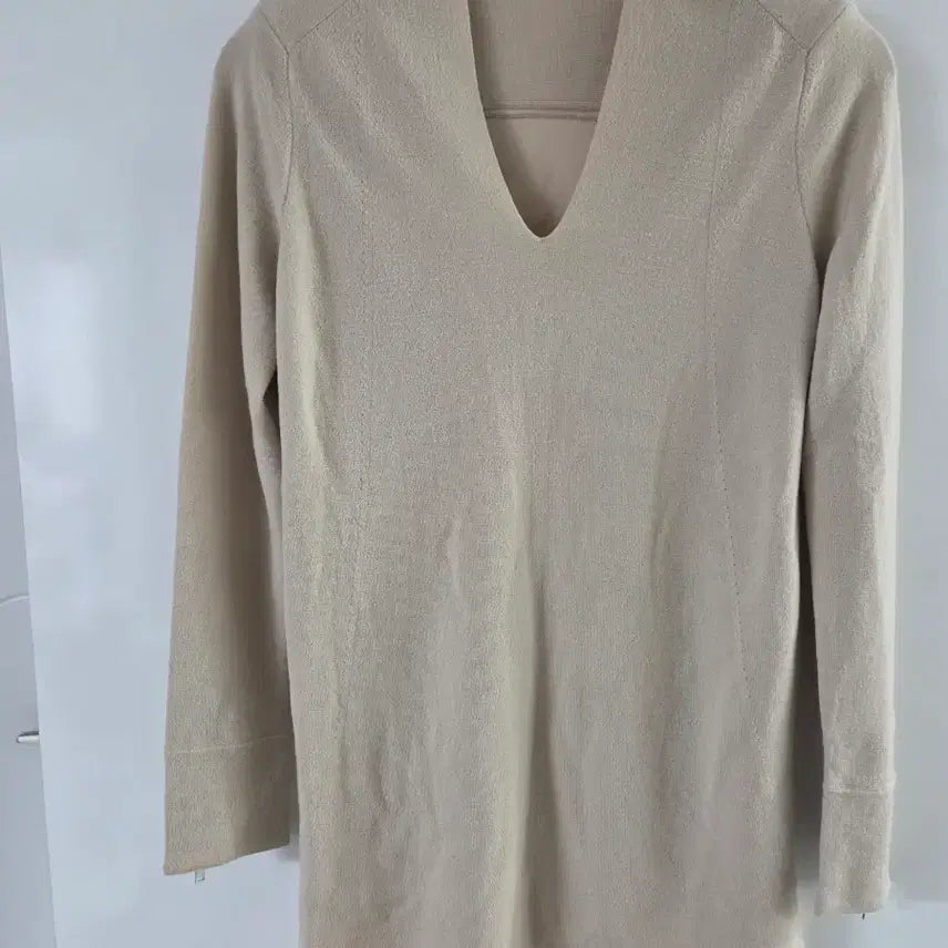 [BUNJANG] TIME Beige V-neck Knit Sweater / 한섬 TIME 베이지 브이넥 니트 / 고급 오피스룩 / 55~66