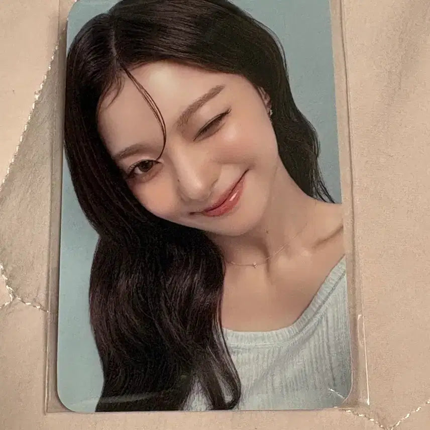 [BUNJANG] fromis_9 Lee Na Gyung Dr.G Photocard / 프로미스나인 프나 이나경 포토카드 포카 미개봉 피미나 닥터지