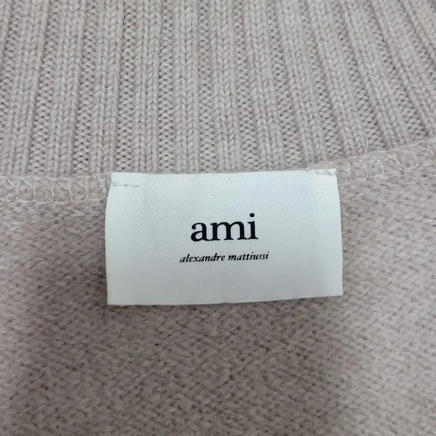 [SOLD OUT] 아미 하트 로고 목폴라 니트 베이지