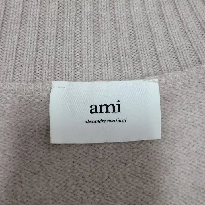 [SOLD OUT] 아미 하트 로고 목폴라 니트 베이지