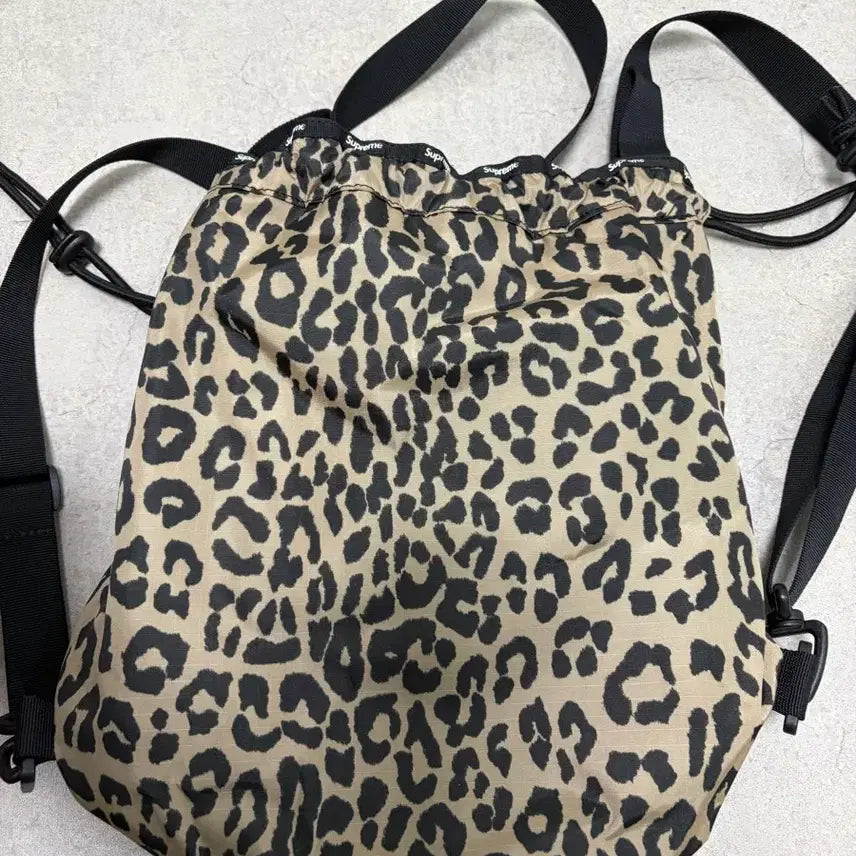 [BUNJANG] Supreme Mesh Backpack Small / 슈프림 메쉬 백팩 스몰
