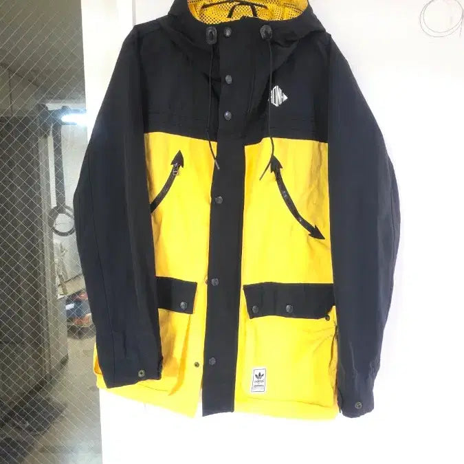 [BUNJANG] Neighborhood x Adidas Collaboration Jacket / 네이버후드x아디다스 콜라보 자켓 (95)