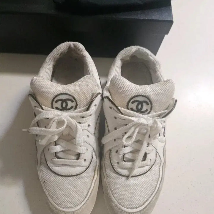 [BUNJANG] Chanel Cruise Sneakers / 37.5 샤넬 크루즈 스니커즈