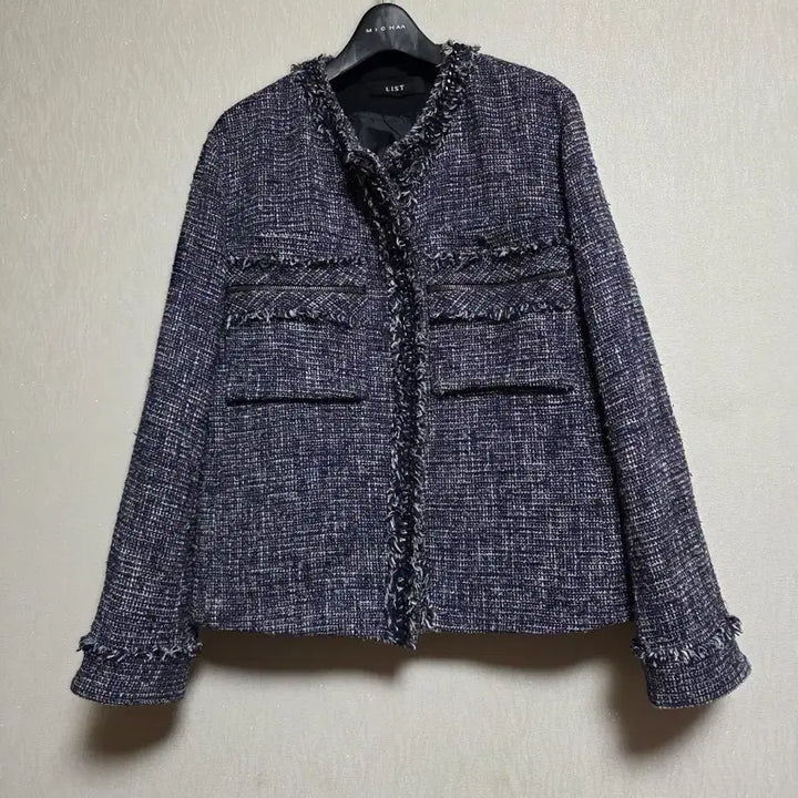 [SOLD OUT] 리스트 트위드 자켓 네이비