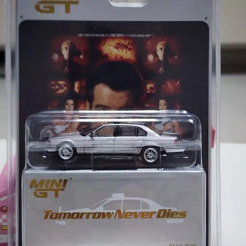 [BUNJANG] Mini GT 1:64 BMW 750il 007 Tomorrow Never Dies Diecast / 1:64 미니지티 BMW 750il 007 투모로우 네버다이 다이캐스트