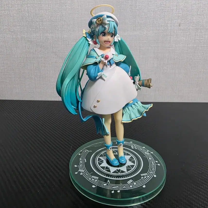 [BUNJANG] Hatsune Miku Winter Version Figure / 하츠네미쿠 피규어 판매
