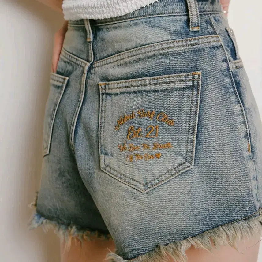 [BUNJANG] Naked Surf Club Lettering Denim Shorts / 네이키드서프클럽 레터링 데님 숏팬츠 1사이즈  핫팬츠 반바지