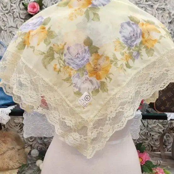[BUNJANG] GRES Lace Handkerchief / GRES 면 100% 레이스 무릎 손수건