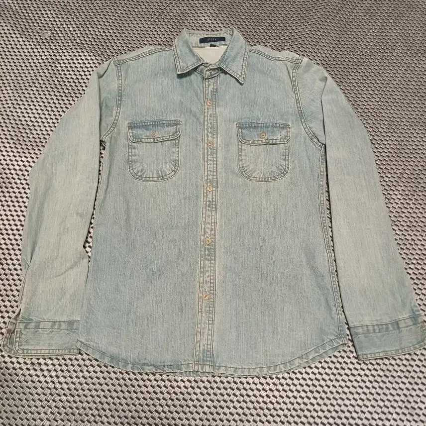[BUNJANG] ZETTA Slim Fit Light Blue Denim Western Shirt / ZETTA(제타) 슬림핏 연청 데님 웨스턴 셔츠