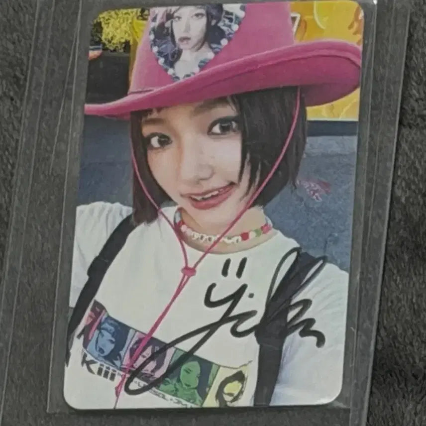 [SOLD OUT] 키키 지유 댄싱얼론 올출 싸인 포카 포토카드
