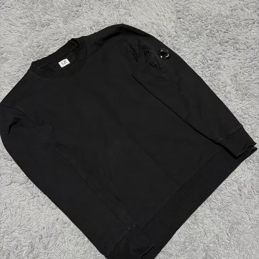 [BUNJANG] CP Company Lens Patch Sweatshirt / CP컴퍼니 렌즈 와펜 맨투맨