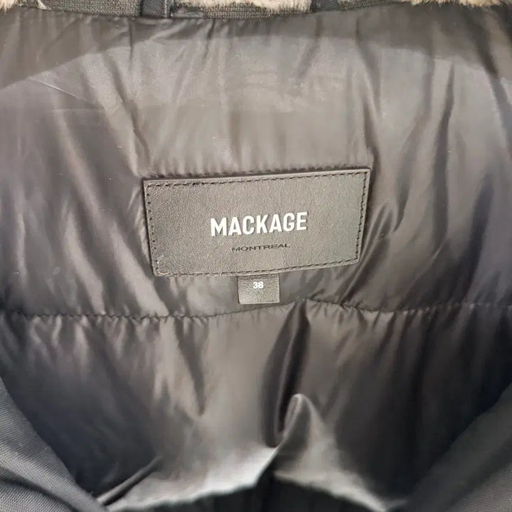[BUNJANG] Mackage Dixon Silver Fur Padded Jacket / (A+/38) / 맥케이지 딕슨은장 실버퍼 패딩 자켓 블랙