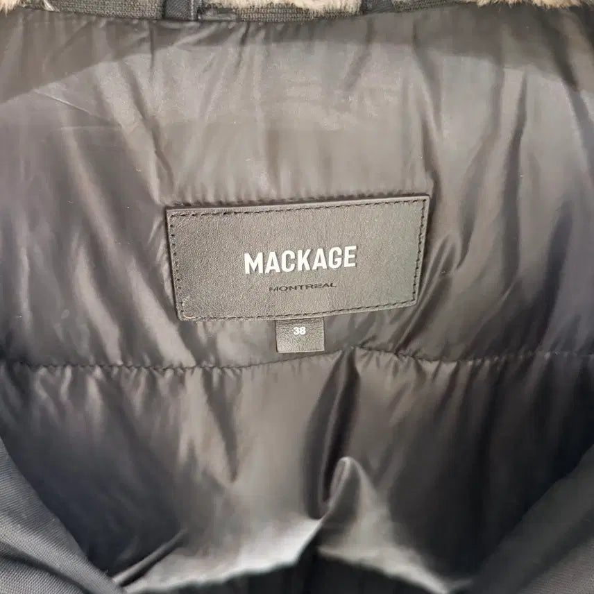 [BUNJANG] Mackage Dixon Silver Fur Padded Jacket / (A+/38) / 맥케이지 딕슨은장 실버퍼 패딩 자켓 블랙