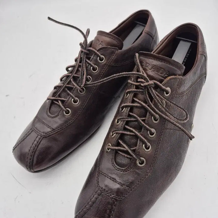 [BUNJANG] Prada Brown Leather Lace-Up Sneakers / 프라다 브라운 레더 레이스업 스니커즈