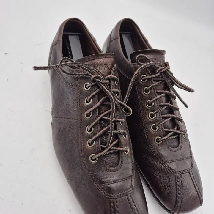 [BUNJANG] Prada Brown Leather Lace-Up Sneakers / 프라다 브라운 레더 레이스업 스니커즈